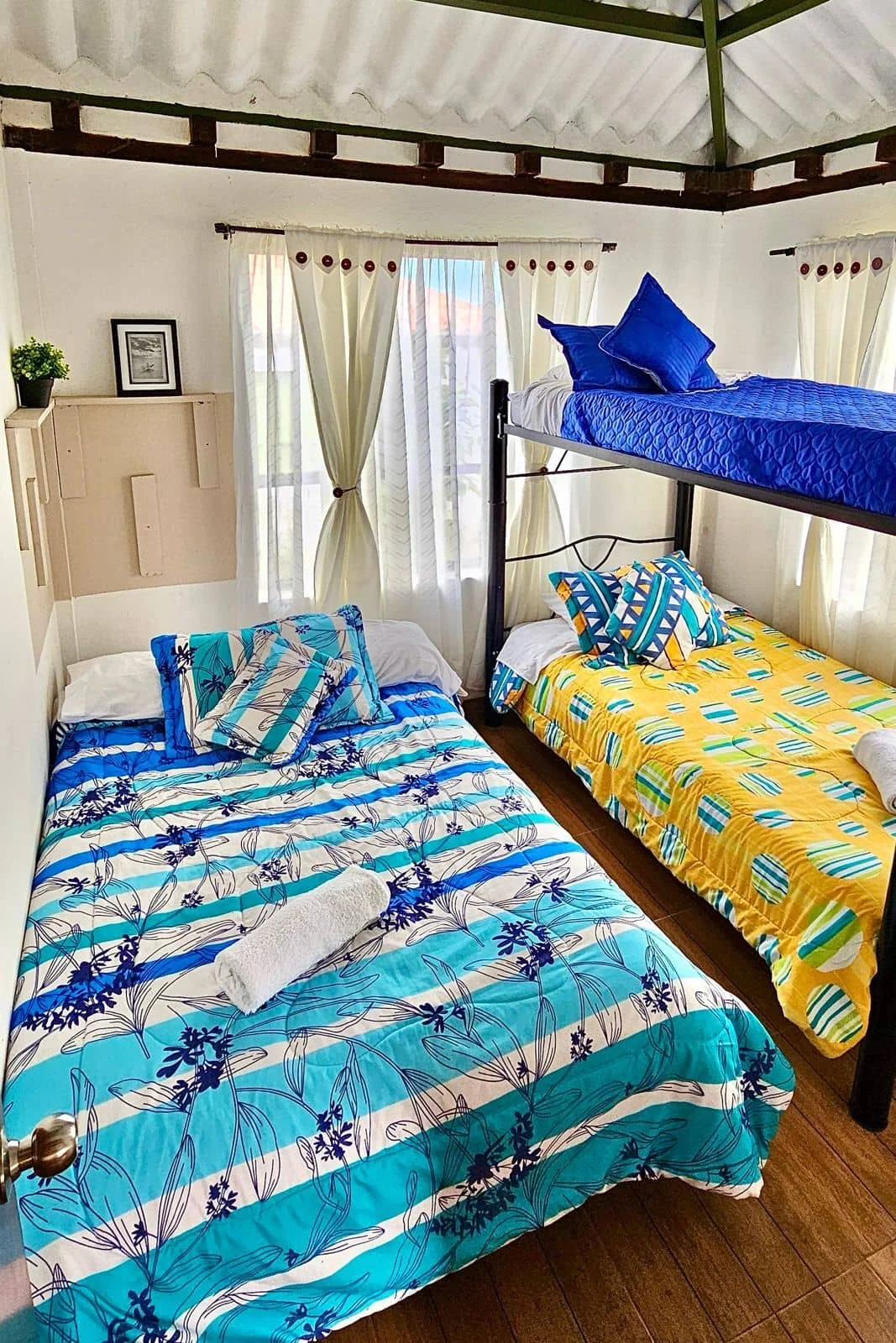 Habitación Amarela - Hostal Madre Tierra en Villa de Leyva